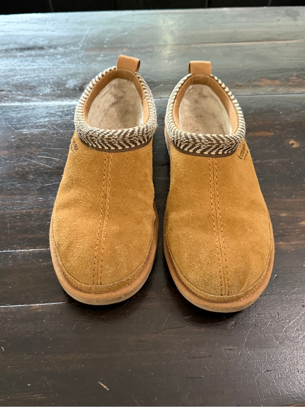 Woman’s BURREE slipper- Tan